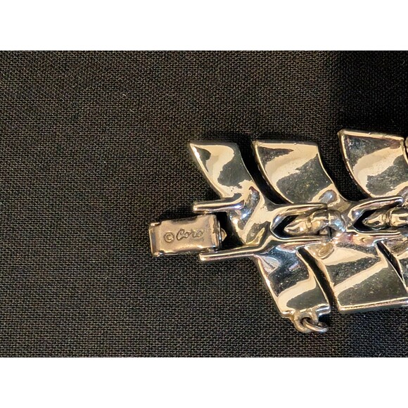 Vintage Coro Silver Tone Bracelet Bow Tie Design 15 Sections 7.25"L w Chain - Picture 14 of 15